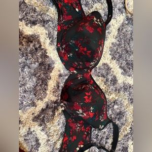 Smooth Lightky Lined Floral Balconette Bra